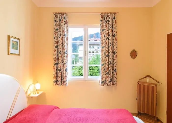 アパート Behrens バードガシュタイン