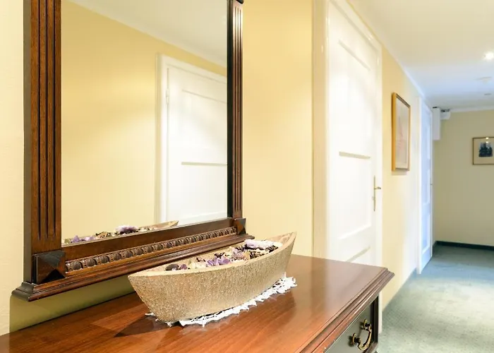 Behrens アパート バードガシュタイン